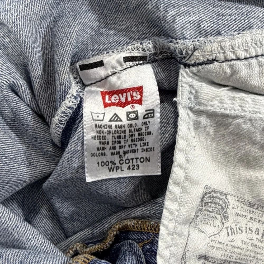 Levis pre owned